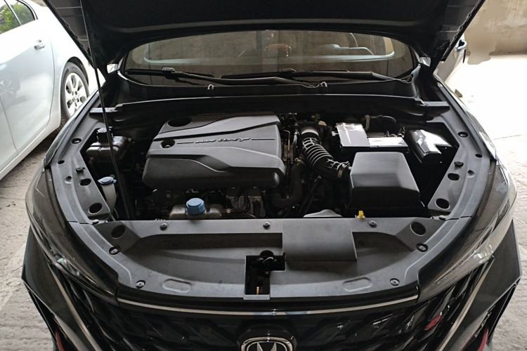 Used CHANGAN Eado 2025 PLUS 1.4T Dual-Clutch High-Energy Version Engine Bay