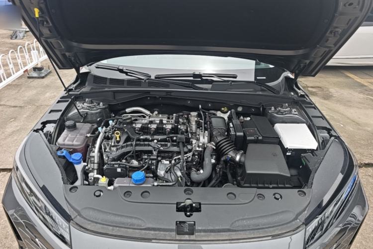 Used CHANGAN Eado 2025 Blue Whale 1.5T 500Bar Prestige Model Engine Bay