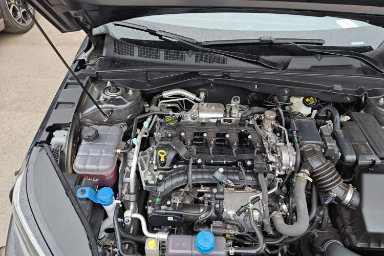 Used CHANGAN Eado 2025 Blue Whale 1.5T 500Bar Prestige Model Engine Bay Right