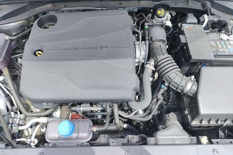 Used CHANGAN Eado 2025 PLUS 1.4T Dual-Clutch High-Energy Version Engine Bay