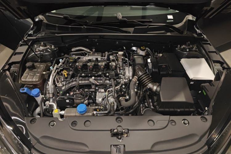 Used CHANGAN Eado 2025 Blue Whale 1.5T 500Bar Prestige Model Engine Bay