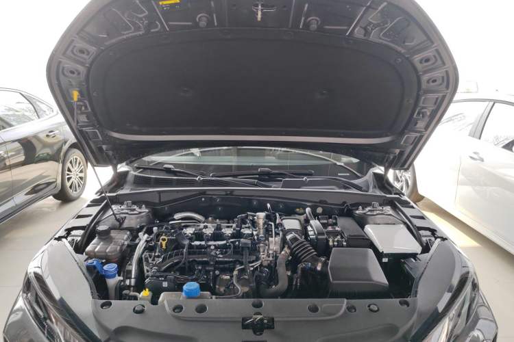 Used CHANGAN Eado 2025 Blue Whale 1.5T 500Bar Prestige Model Engine Bay