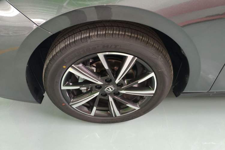 Used CHANGAN Eado 2025 Blue Whale 1.5T 500Bar Prestige Model Exterior 1