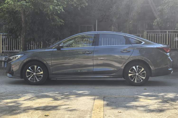 Used CHANGAN Eado 2025 PLUS 1.4T Dual-Clutch High-Energy Version Exterior 10