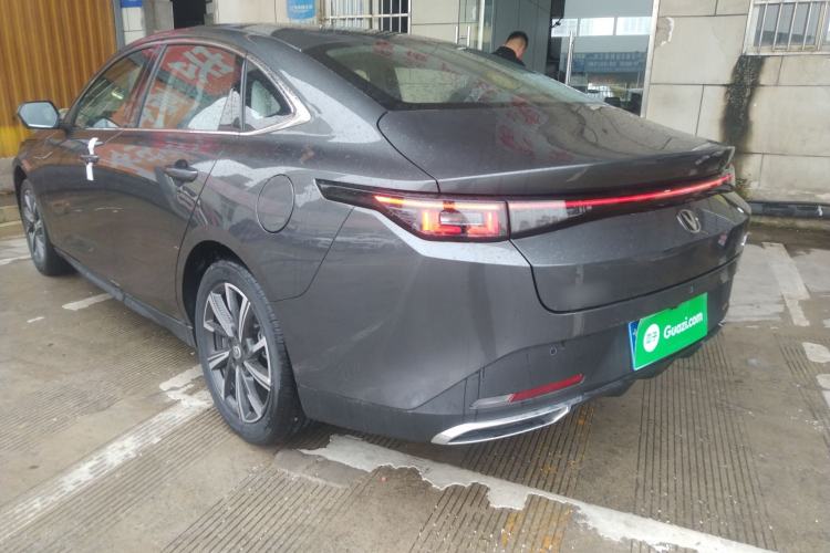 Used CHANGAN Eado 2025 Blue Whale 1.5T 500Bar Prestige Model Exterior 2