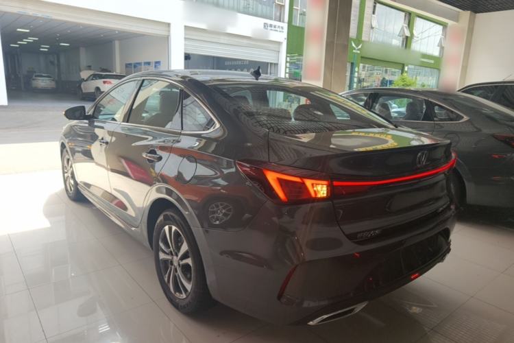 Used CHANGAN Eado 2025 PLUS 1.4T Dual-Clutch High-Energy Version Exterior 2