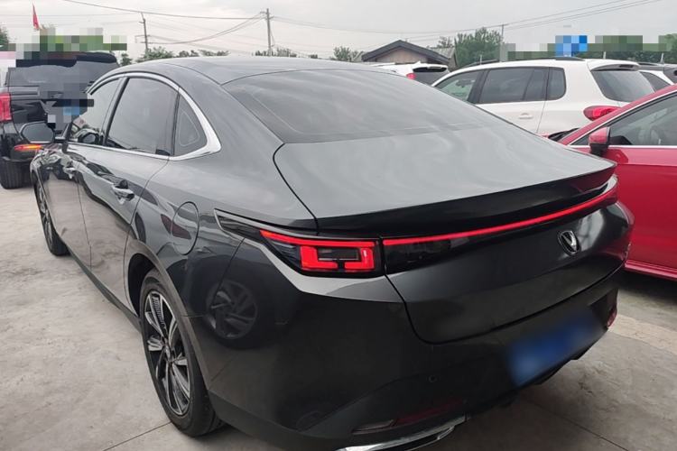 Used CHANGAN Eado 2025 Blue Whale 1.5T 500Bar Prestige Model Exterior 2