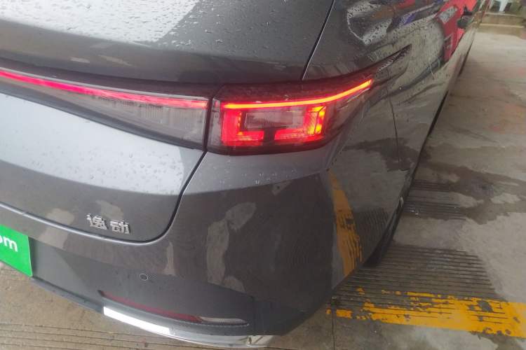 Used CHANGAN Eado 2025 Blue Whale 1.5T 500Bar Prestige Model Exterior 3