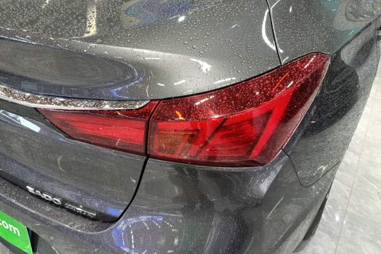 Used CHANGAN Eado 2025 PLUS 1.5L Manual Luxury Edition Exterior 3