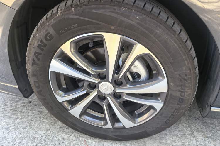 Used CHANGAN Eado 2025 PLUS 1.4T Dual-Clutch High-Energy Version Exterior 3