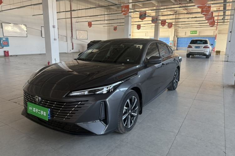 Used CHANGAN Eado 2025 Blue Whale 1.5T 500Bar Prestige Model Exterior 4