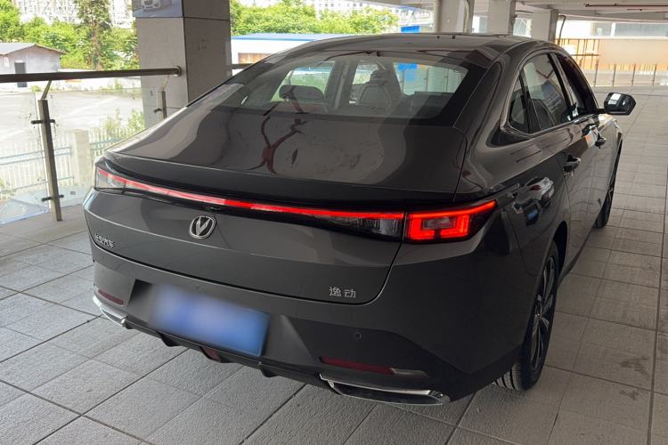 Used CHANGAN Eado 2025 Blue Whale 1.5T 500Bar Flagship Model Exterior 5
