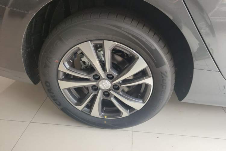 Used CHANGAN Eado 2025 PLUS 1.4T Dual-Clutch High-Energy Version Exterior 5