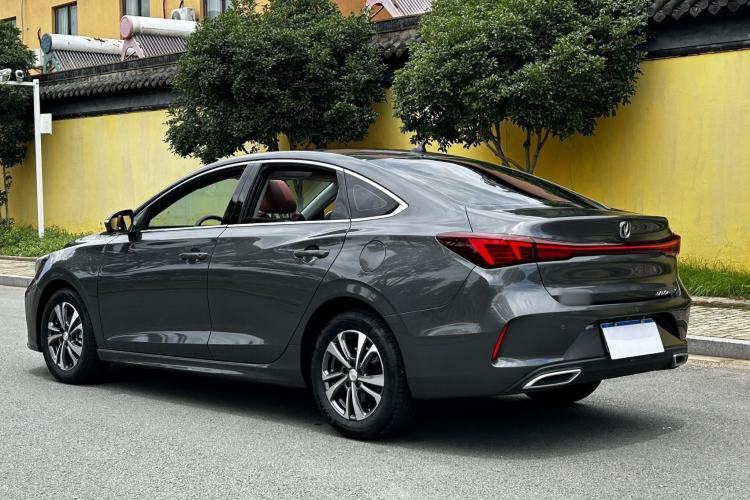 Used CHANGAN Eado 2025 PLUS 1.4T Dual-Clutch High-Energy Version Exterior 6