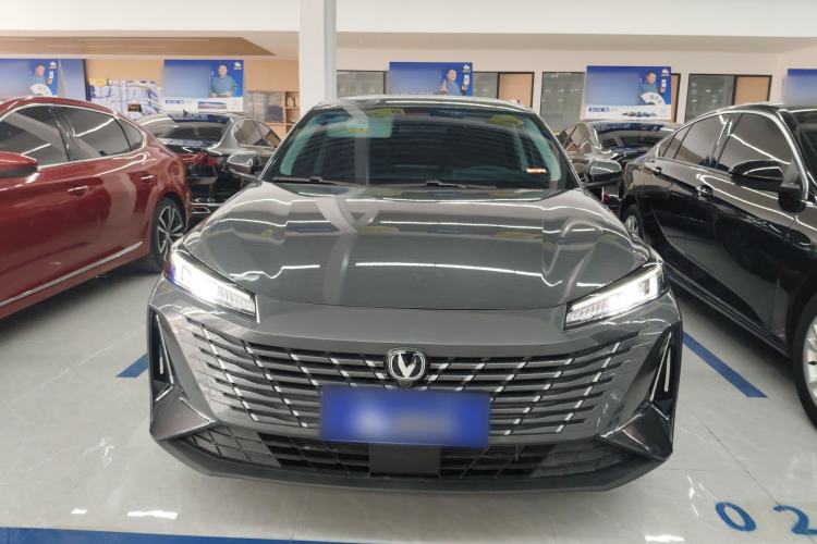 Used CHANGAN Eado 2025 Blue Whale 1.5T 500Bar Prestige Model Front