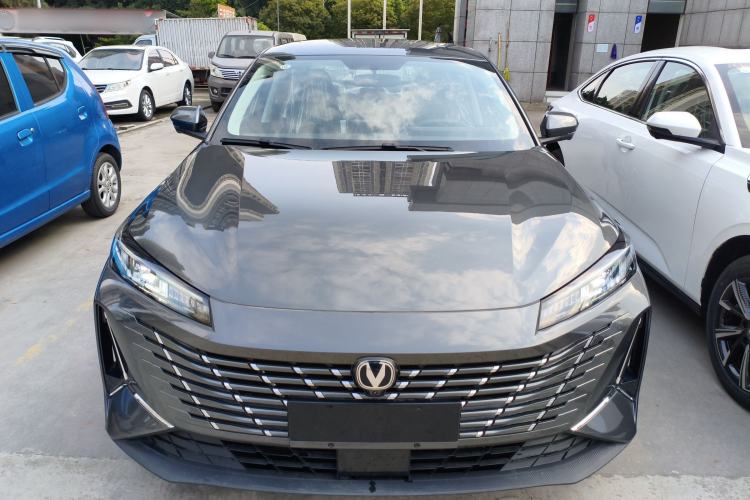 Used CHANGAN Eado 2025 Blue Whale 1.5T 500Bar Prestige Model Front