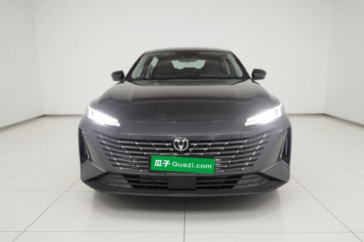 Used CHANGAN Eado 2025 Blue Whale 1.5T 500Bar Prestige Model Front