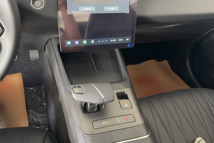 Used CHANGAN Eado 2025 Blue Whale 1.5T 500Bar Flagship Model Gear Lever