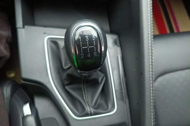 Used CHANGAN Eado 2025 PLUS 1.5L Manual Luxury Edition Gear Lever