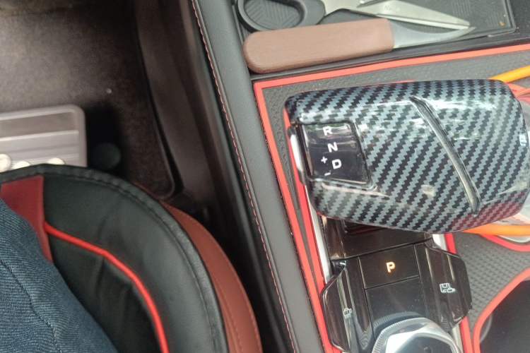 Used CHANGAN Eado 2025 PLUS 1.4T Dual-Clutch High-Energy Version Gear Lever