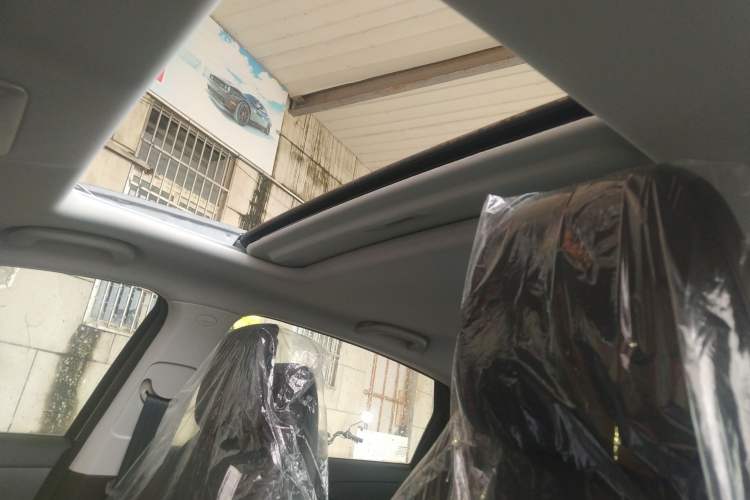 Used CHANGAN Eado 2025 Blue Whale 1.5T 500Bar Prestige Model Headliner