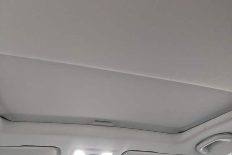Used CHANGAN Eado 2025 Blue Whale 1.5T 500Bar Prestige Model Headliner