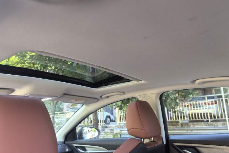 Used CHANGAN Eado 2025 PLUS 1.4T Dual-Clutch High-Energy Version Headliner