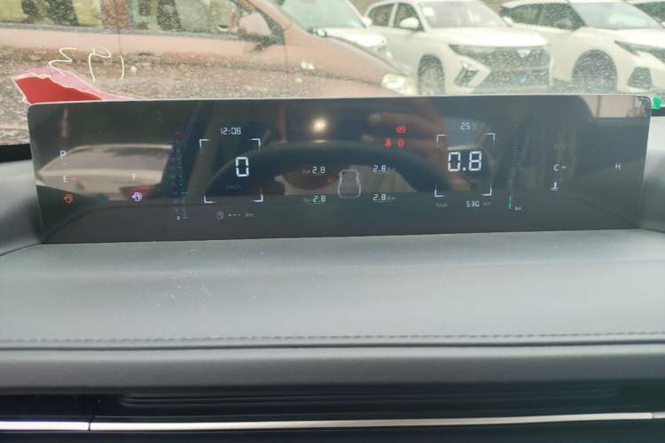 Used CHANGAN Eado 2025 Blue Whale 1.5T 500Bar Prestige Model Instrument Cluster