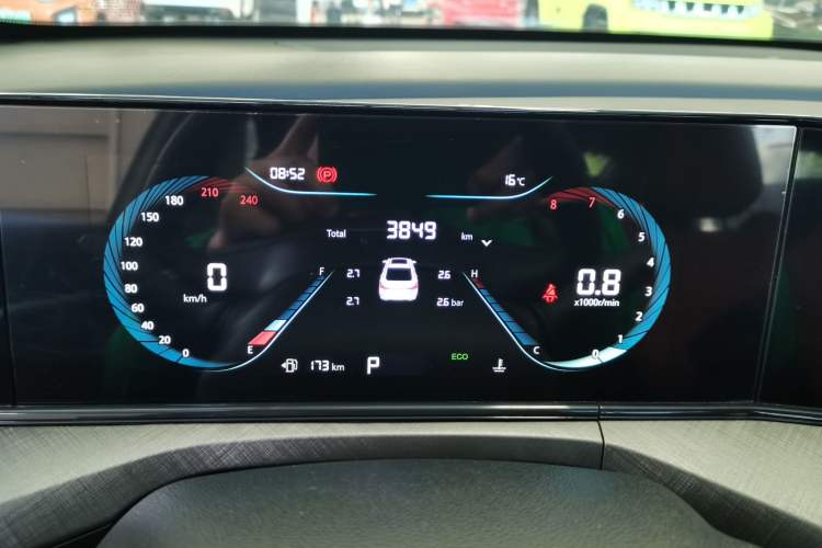 Used CHANGAN Eado 2025 PLUS 1.4T Dual-Clutch High-Energy Version Instrument Cluster