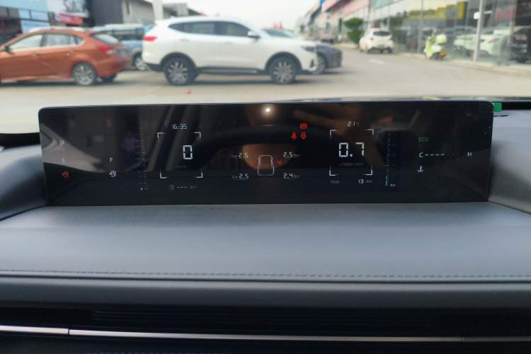 Used CHANGAN Eado 2025 Blue Whale 1.5T 500Bar Prestige Model Instrument Cluster