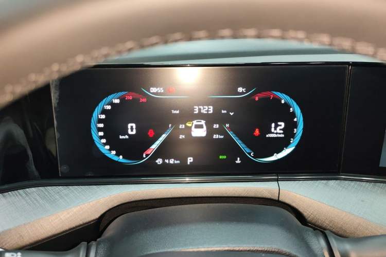 Used CHANGAN Eado 2025 PLUS 1.4T Dual-Clutch High-Energy Version Instrument Cluster