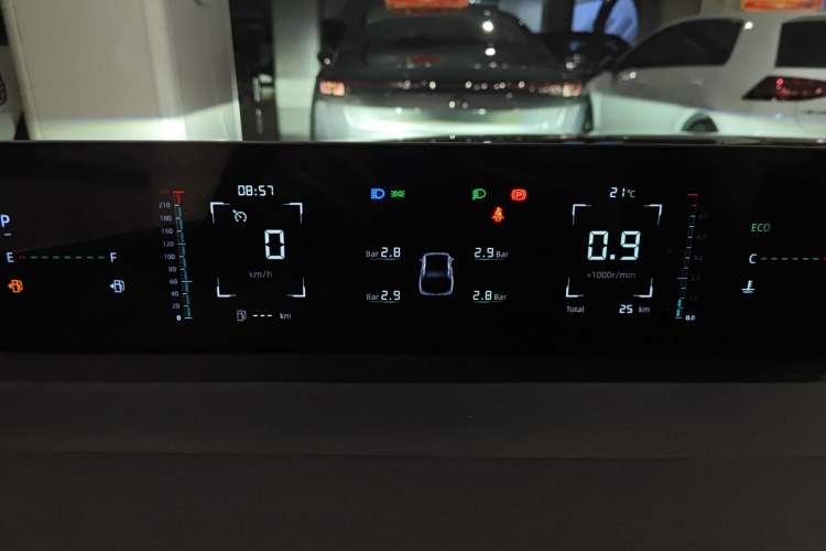 Used CHANGAN Eado 2025 Blue Whale 1.5T 500Bar Prestige Model Instrument Cluster