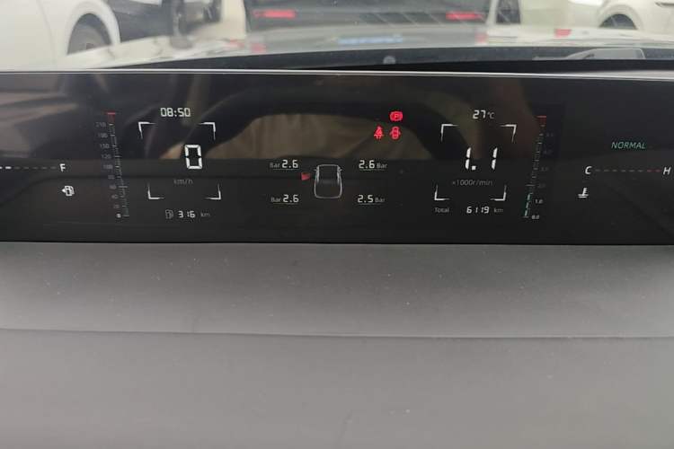Used CHANGAN Eado 2025 Blue Whale 1.5T 500Bar Prestige Model Instrument Cluster