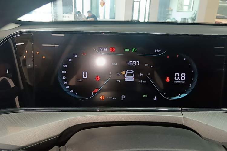 Used CHANGAN Eado 2025 PLUS 1.4T Dual-Clutch High-Energy Version Instrument Cluster