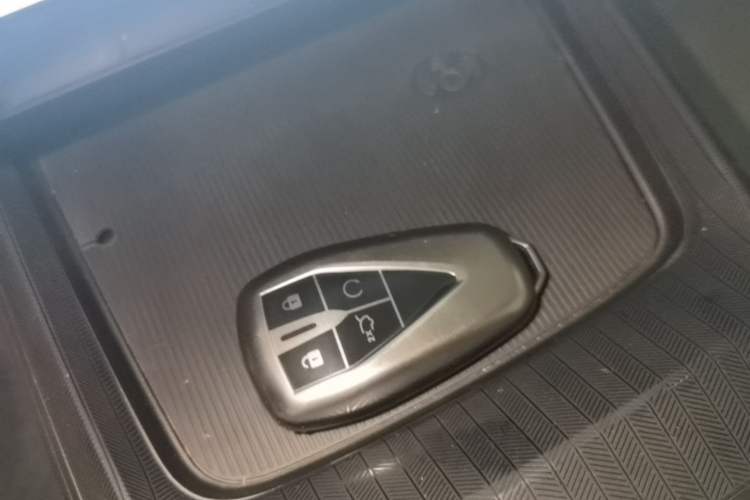 Used CHANGAN Eado 2025 Blue Whale 1.5T 500Bar Prestige Model Interior 1