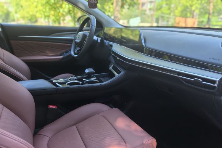Used CHANGAN Eado 2025 PLUS 1.4T Dual-Clutch High-Energy Version Interior 11
