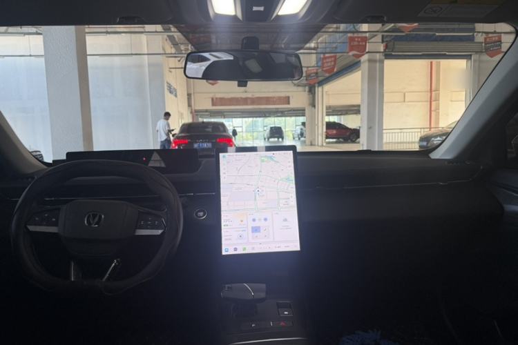 Used CHANGAN Eado 2025 Blue Whale 1.5T 500Bar Prestige Model Interior 4