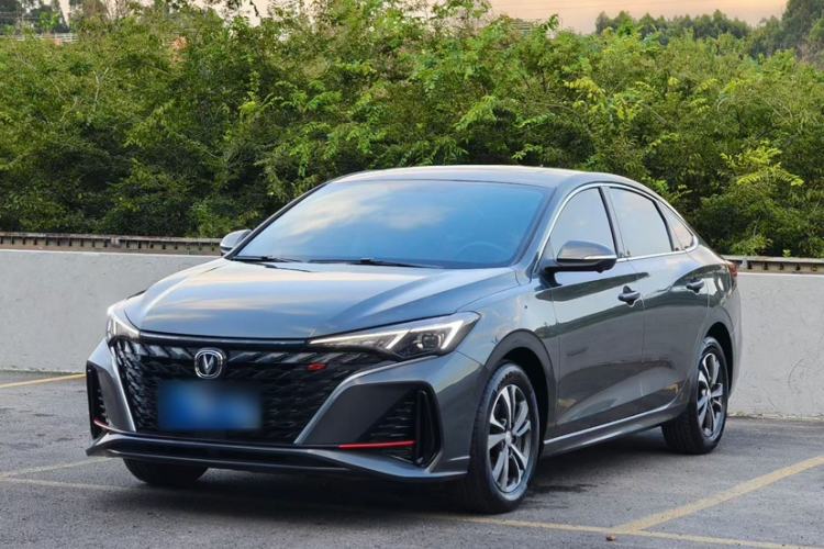 CHANGAN Eado 2025 PLUS 1.4T Dual-Clutch High-Energy Version