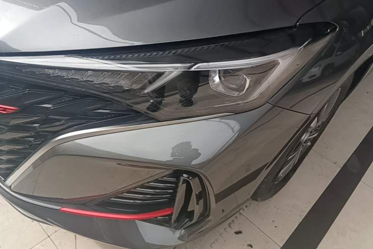 Used CHANGAN Eado 2025 PLUS 1.4T Dual-Clutch High-Energy Version Left Front Headlight