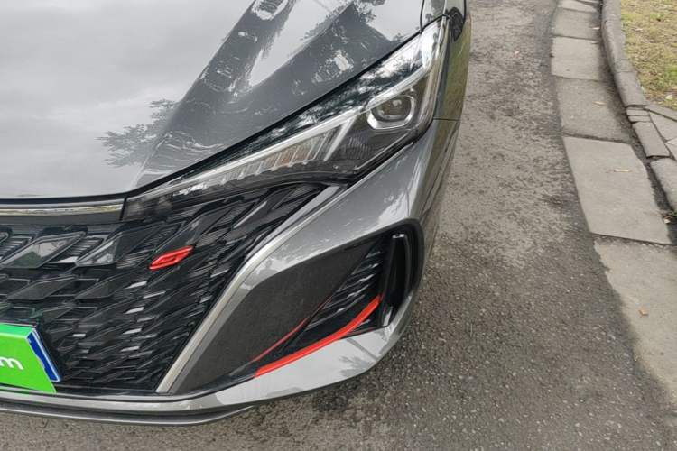 Used CHANGAN Eado 2025 PLUS 1.4T Dual-Clutch High-Energy Version Left Front Headlight
