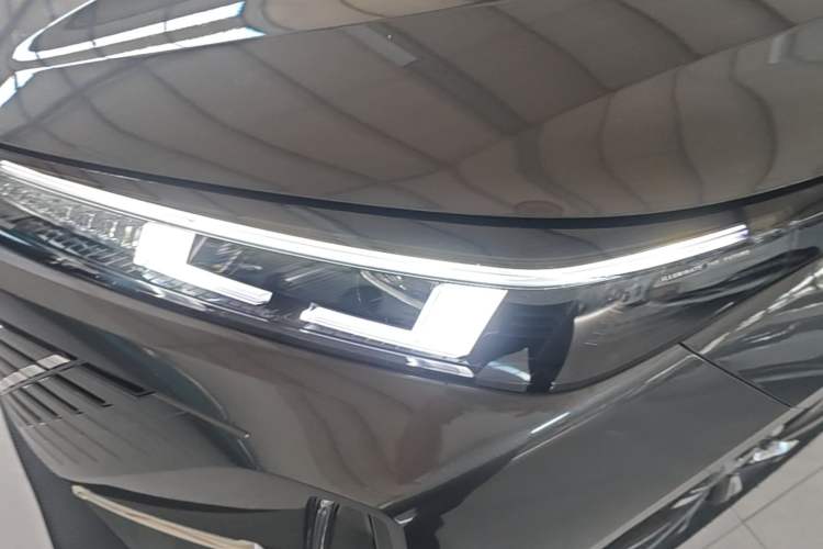 Used CHANGAN Eado 2025 Blue Whale 1.5T 500Bar Prestige Model Left Front Headlight