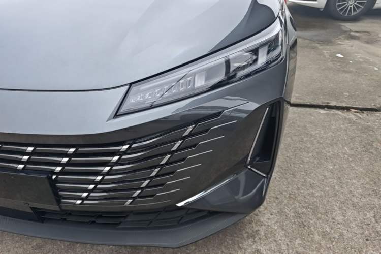 Used CHANGAN Eado 2025 Blue Whale 1.5T 500Bar Prestige Model Left Front Headlight