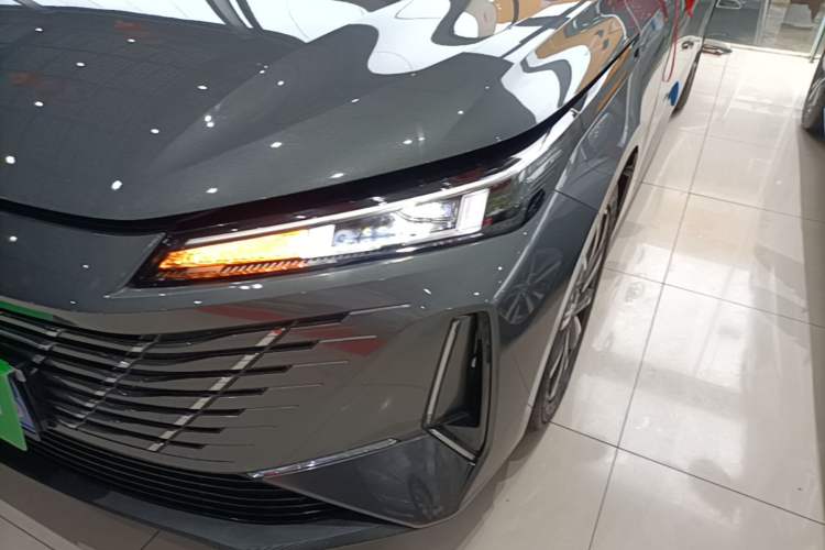 Used CHANGAN Eado 2025 Blue Whale 1.5T 500Bar Prestige Model Left Front Headlight