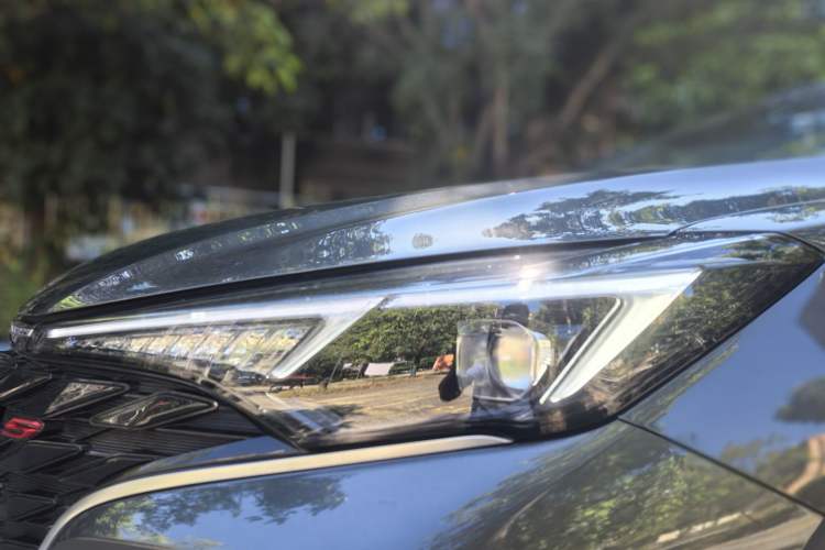 Used CHANGAN Eado 2025 PLUS 1.4T Dual-Clutch High-Energy Version Left Front Headlight