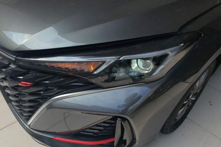 Used CHANGAN Eado 2025 PLUS 1.4T Dual-Clutch High-Energy Version Left Front Headlight
