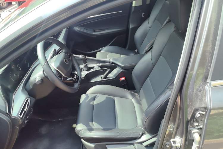 Used CHANGAN Eado 2025 PLUS 1.5L Manual Luxury Edition Left Front Seat