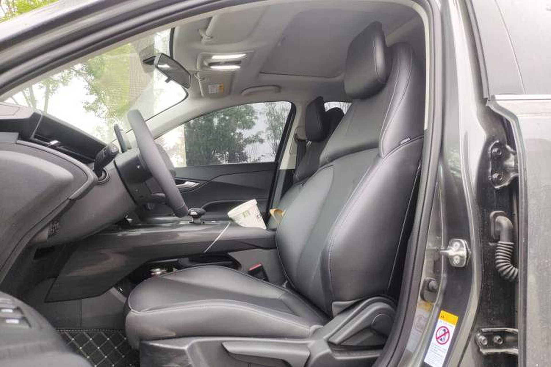 Used CHANGAN Eado 2025 Blue Whale 1.5T 500Bar Prestige Model Left Front Seat