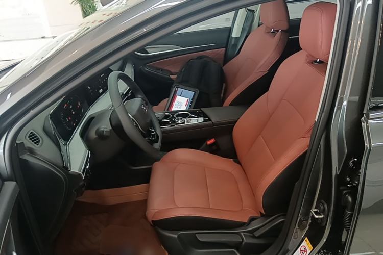 Used CHANGAN Eado 2025 PLUS 1.4T Dual-Clutch High-Energy Version Left Front Seat