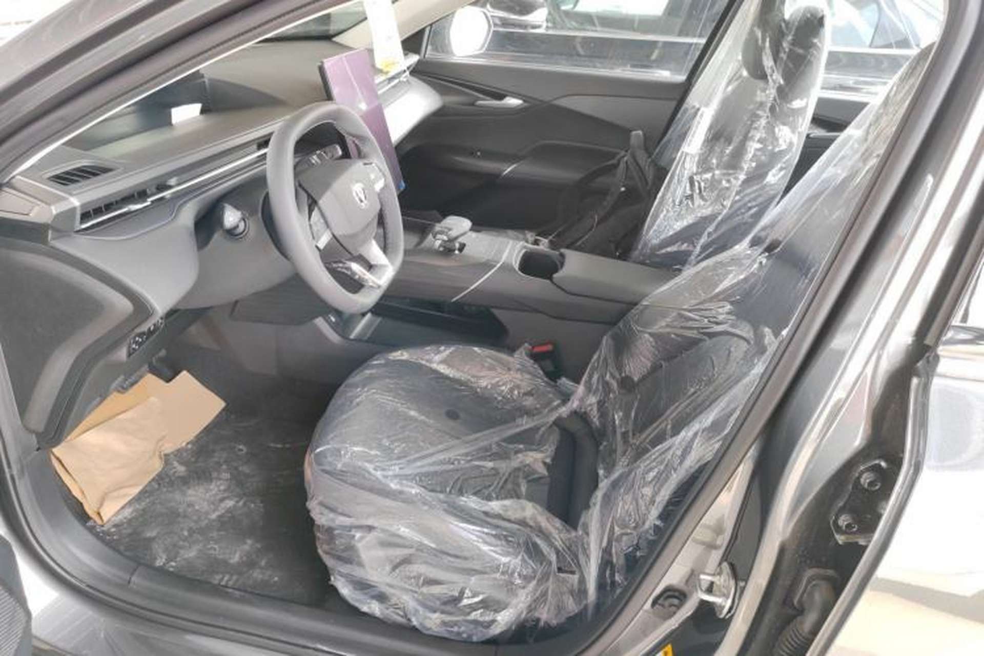 Used CHANGAN Eado 2025 Blue Whale 1.5T 500Bar Prestige Model Left Front Seat