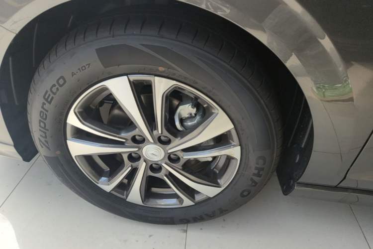 Used CHANGAN Eado 2025 PLUS 1.4T Dual-Clutch High-Energy Version Left Front Wheel Hub